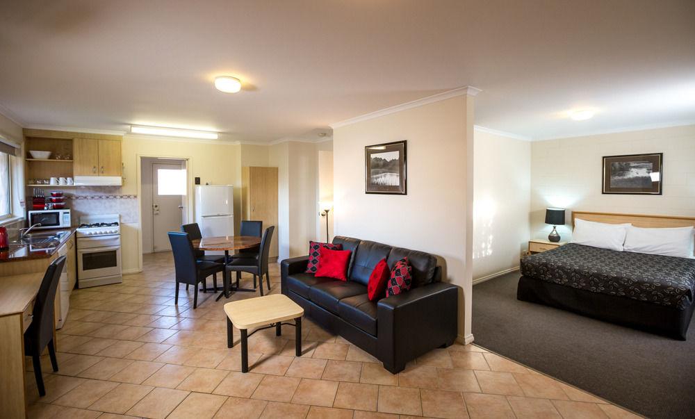 Comfort Inn & Suites King Avenue Sale Dış mekan fotoğraf