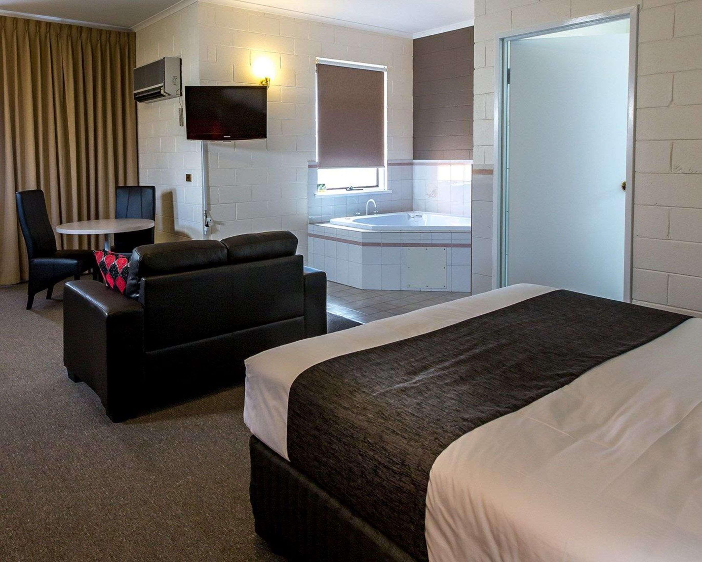 Comfort Inn & Suites King Avenue Sale Dış mekan fotoğraf