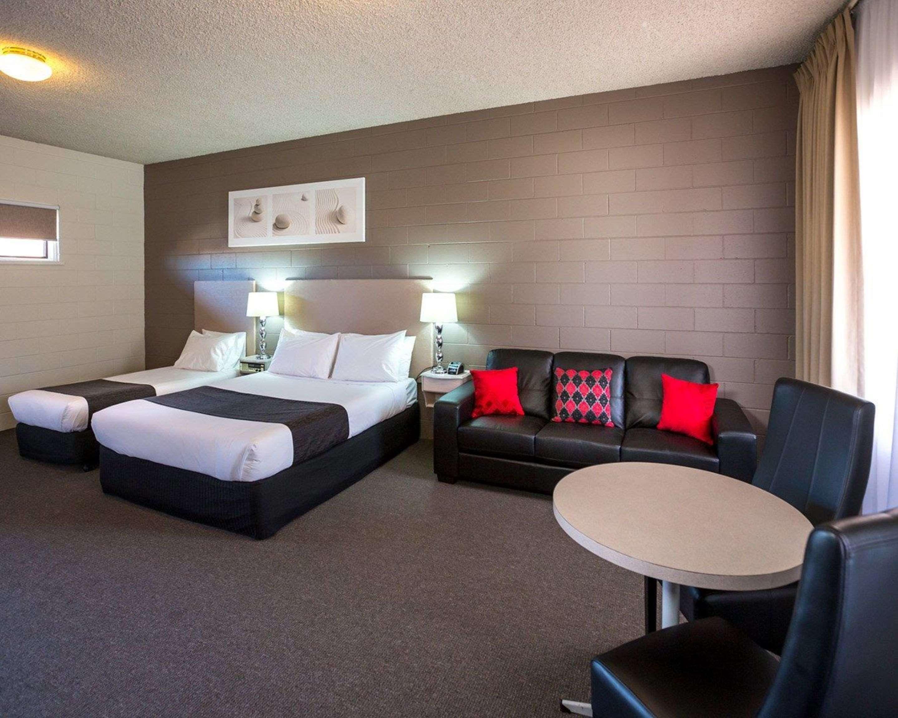 Comfort Inn & Suites King Avenue Sale Dış mekan fotoğraf